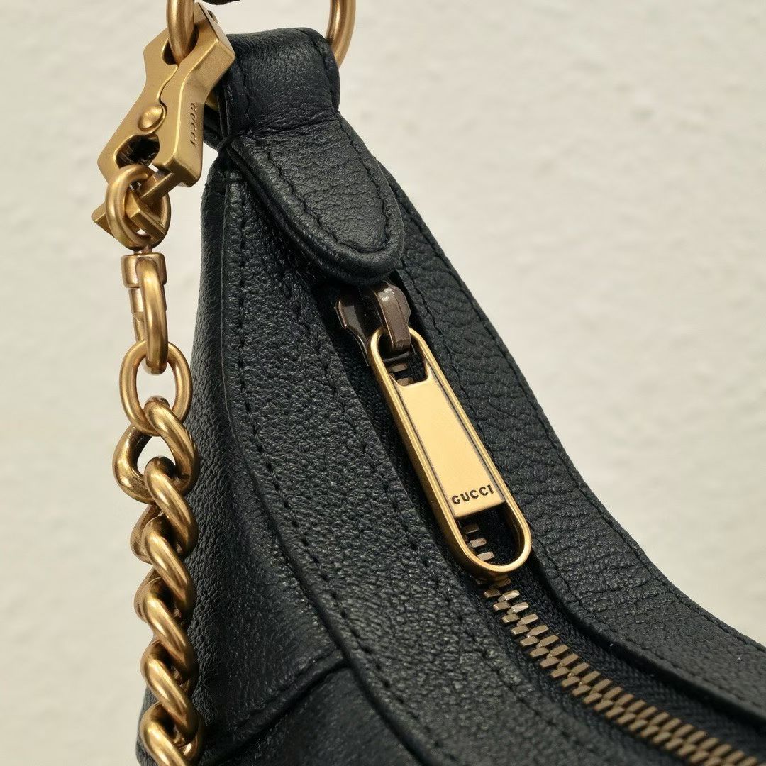Gucci GG Aphrodite Crescent Shoulder Bag – 731817